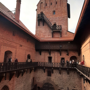 Zamek Księcia Witolda-zamek na Wyspie