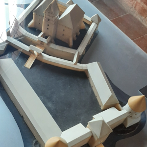 Zamek Księcia Witolda-zamek na Wyspie